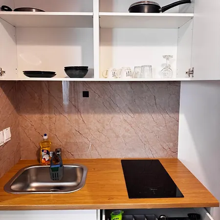 Modern 2 Private Kitchenette And Bathroom Limassol
