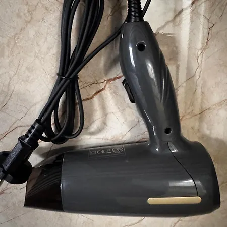 Modern 2 Private Kitchenette And Bathroom