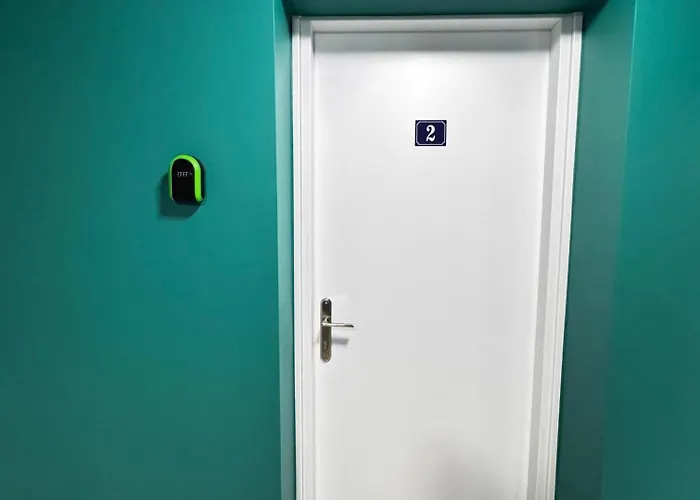 公寓 Modern 2 Private Kitchenette And Bathroom 利马索尔