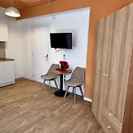 Apartment Modern 2 Private Kitchenette And Bathroom Limassol